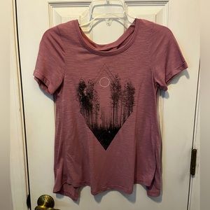 Graphic Tee with open back NWOT